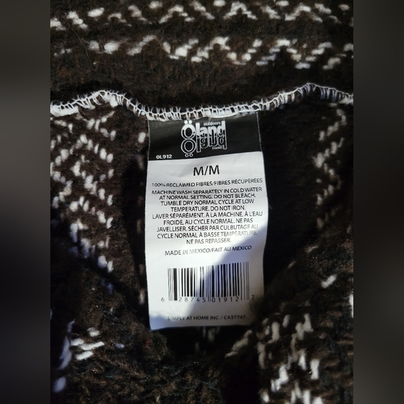 Outdoors Oland - Patterned Hippie Hoodie - Picture 4 of 4